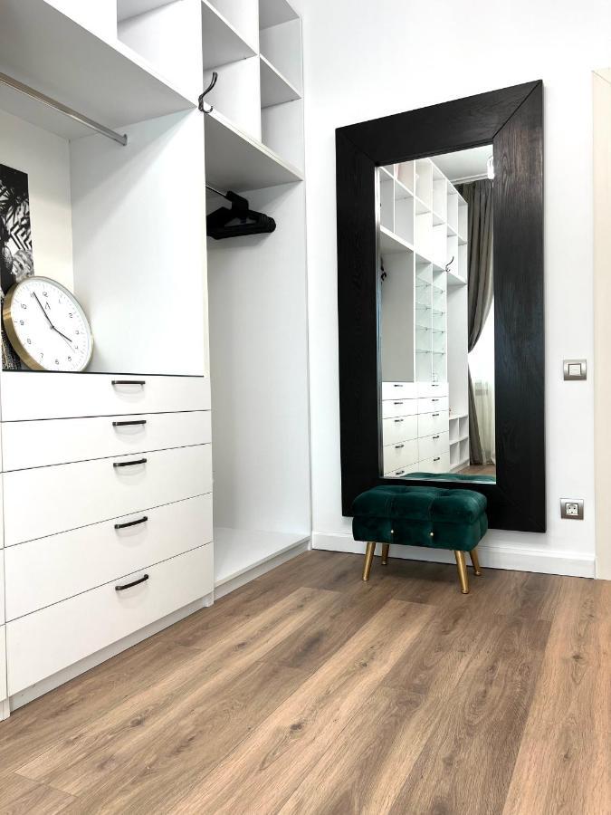 Sky View - Luxury Apartament - Sanador Victoriei Bucareste Exterior foto