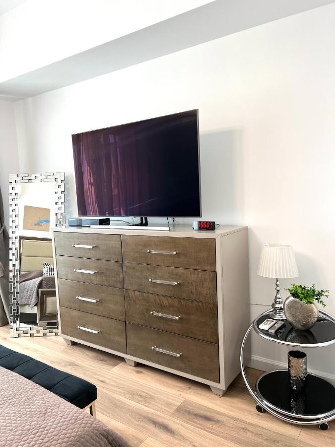 Sky View - Luxury Apartament - Sanador Victoriei Bucareste Exterior foto