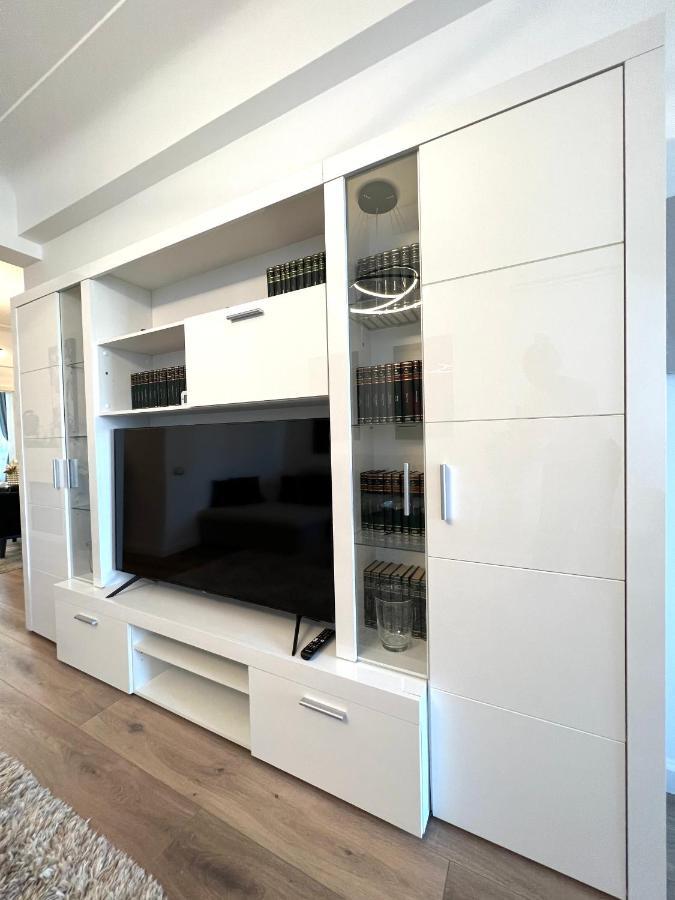 Sky View - Luxury Apartament - Sanador Victoriei Bucareste Exterior foto